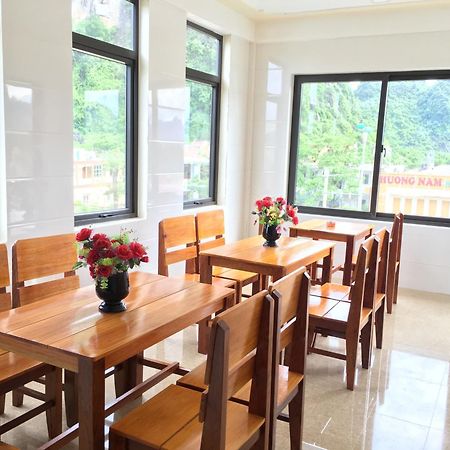 Sky Hotel Phong Nha Exterior foto
