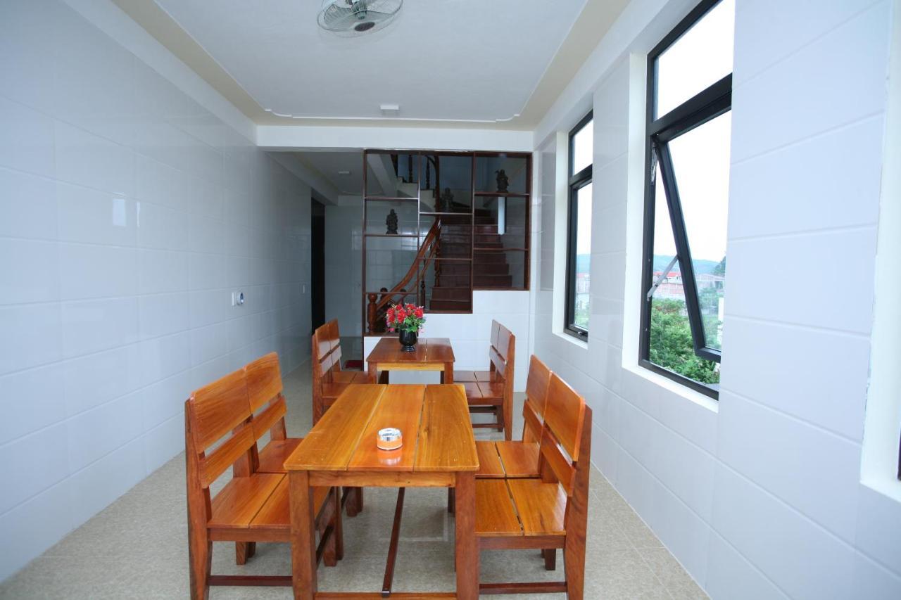 Sky Hotel Phong Nha Exterior foto
