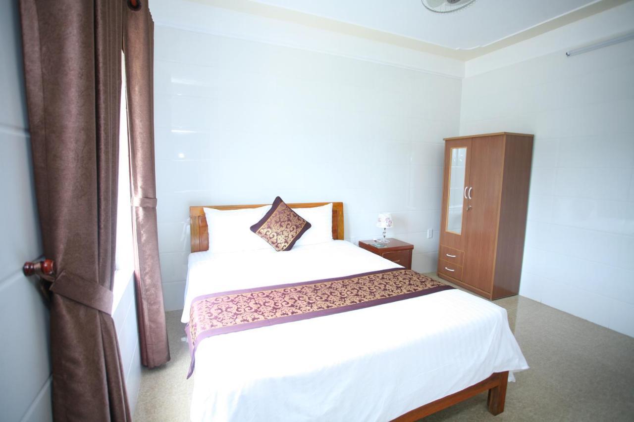 Sky Hotel Phong Nha Exterior foto